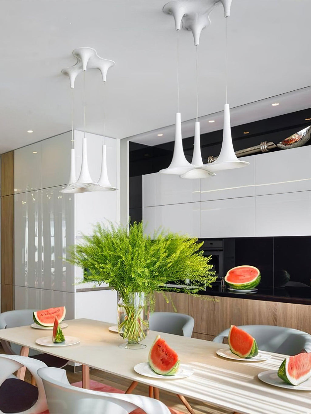 Evelune Acrylic Pendant Light-Moonnatur