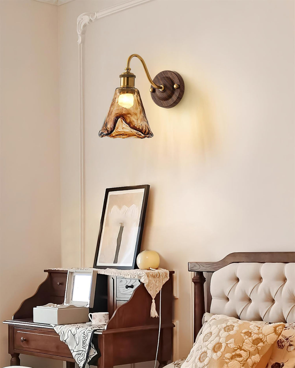 Altonley Glass Wall Light-Moonnatur