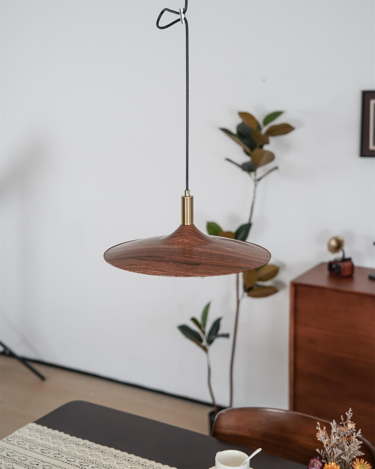 Brevenena Metal Pendant Light-Moonnatur