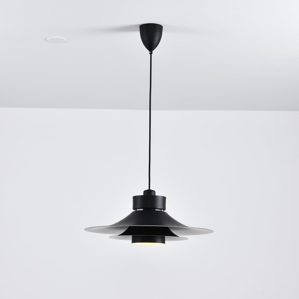 Ambelhaven Metal Pendant Light-Moonnatur