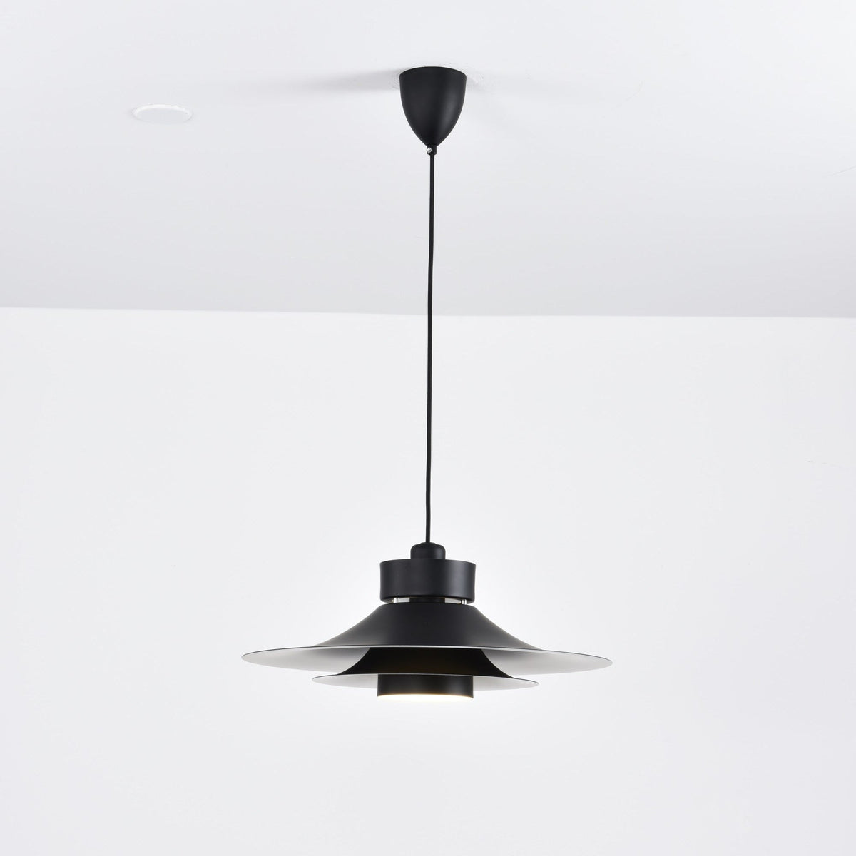 Ambelhaven Metal Pendant Light-Moonnatur