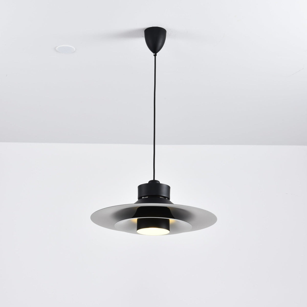 Ambelhaven Metal Pendant Light-Moonnatur
