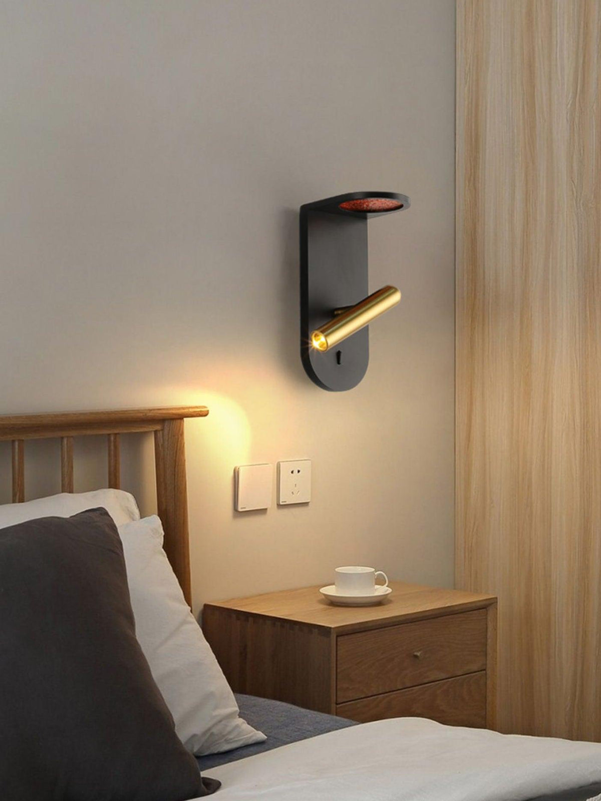 Xerenora Aluminium Wall Light-Moonnatur