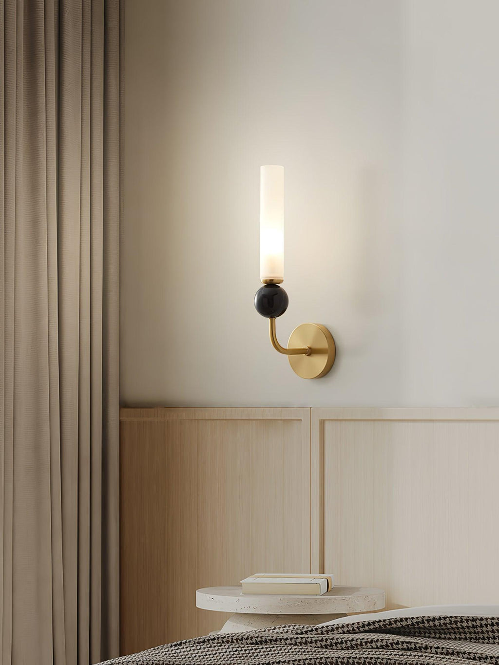 Iveris Marble Wall Light-Moonnatur