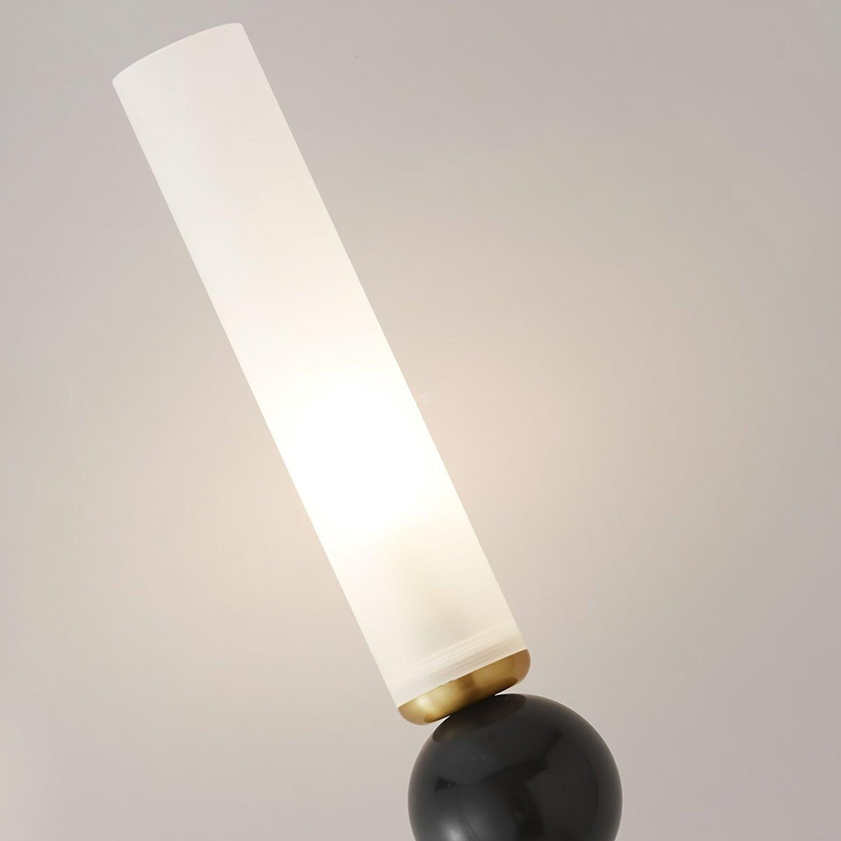 Iveris Marble Wall Light-Moonnatur