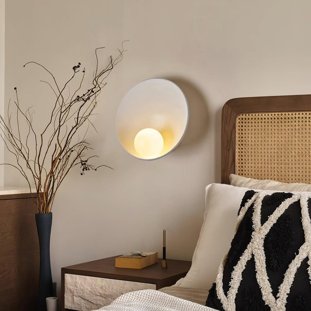 Meldeniel Resin Wall Light-Moonnatur
