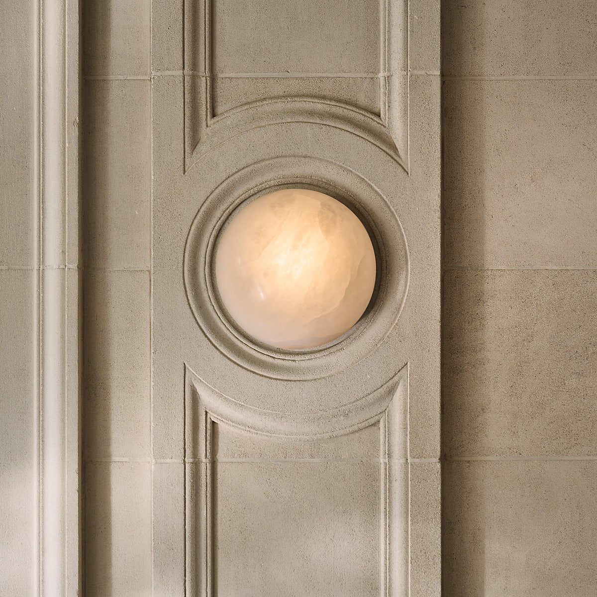 Larenenis Alabaster Wall Light-Moonnatur