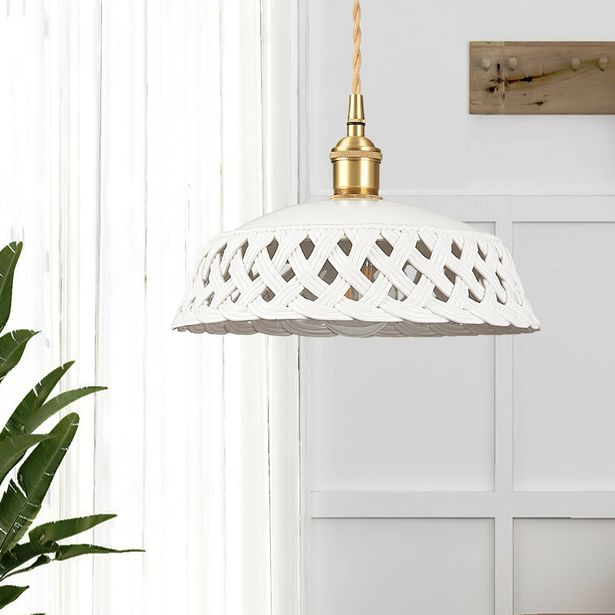 Rowenwyn Ceramic Pendant Light-Moonnatur