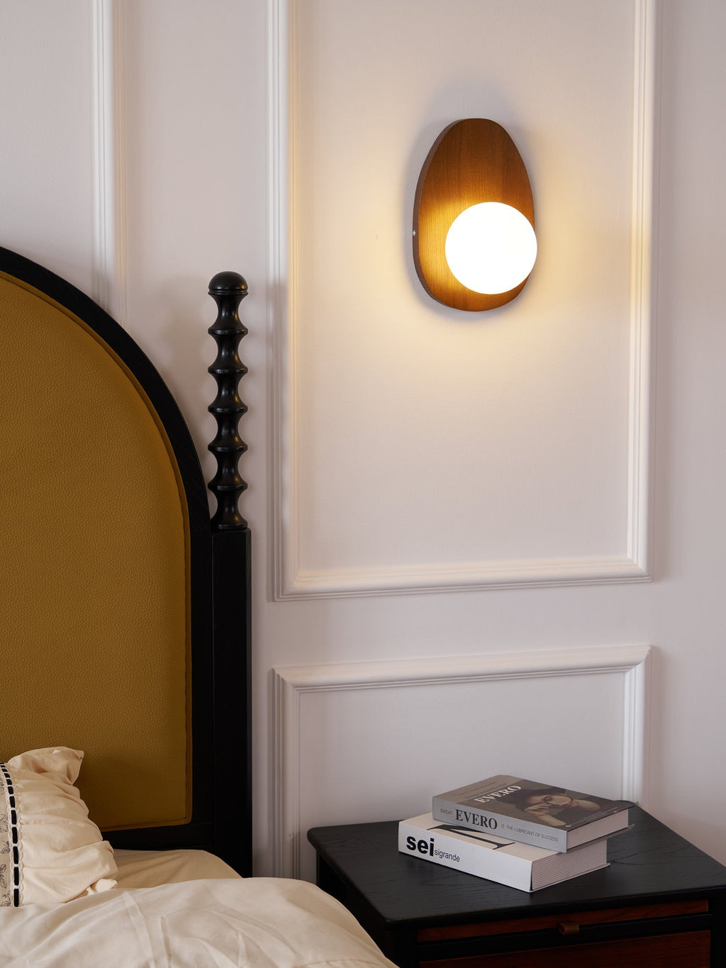 Fernelle Wood Wall Light-Moonnatur