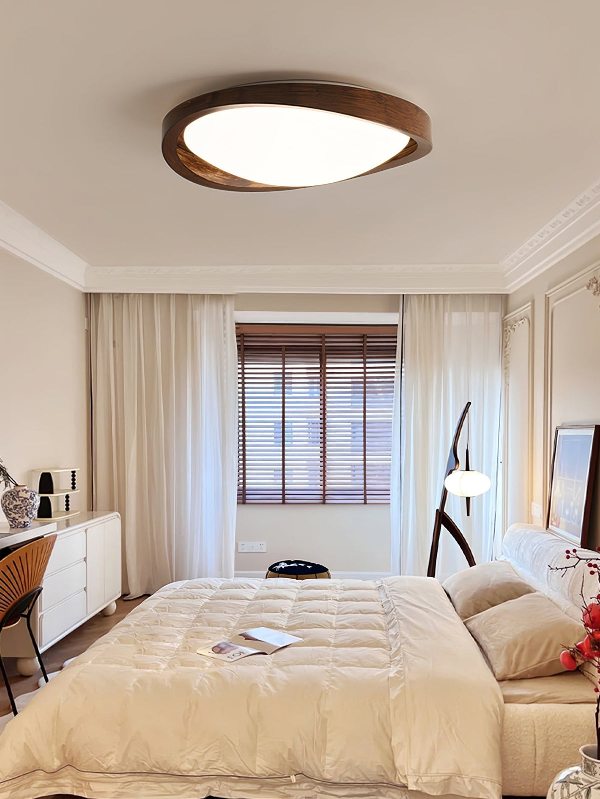 Crownmere Acrylic Ceiling Light-Moonnatur