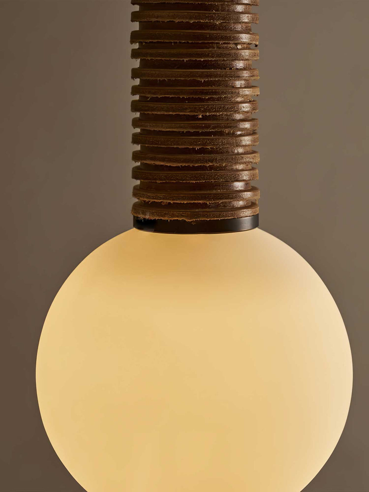 Hadrenelis Glass Pendant Light-Moonnatur