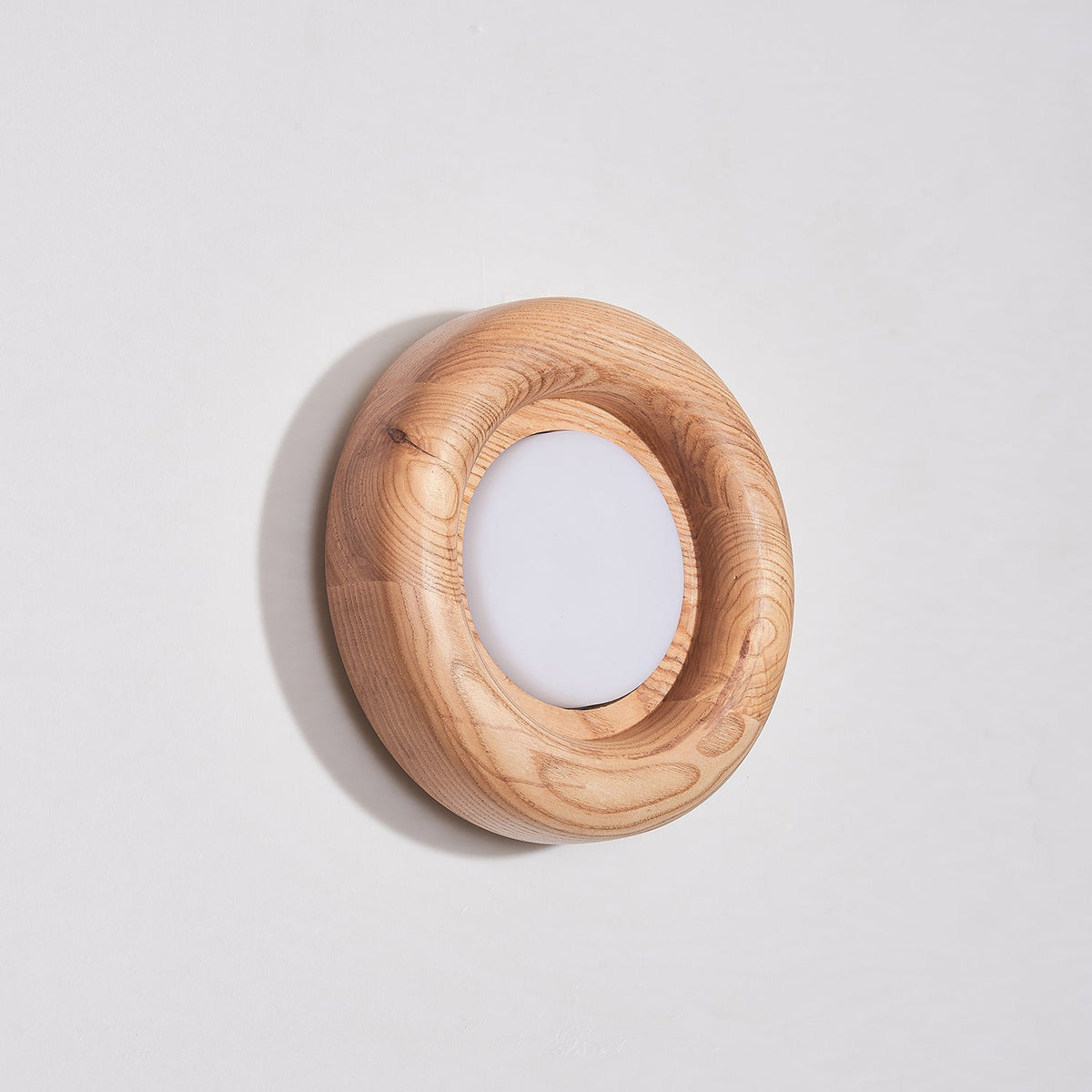 Drenlyn Wood Wall Light-Moonnatur