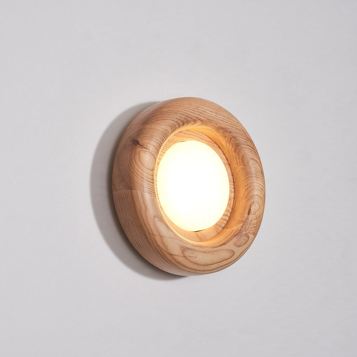 Drenlyn Wood Wall Light-Moonnatur