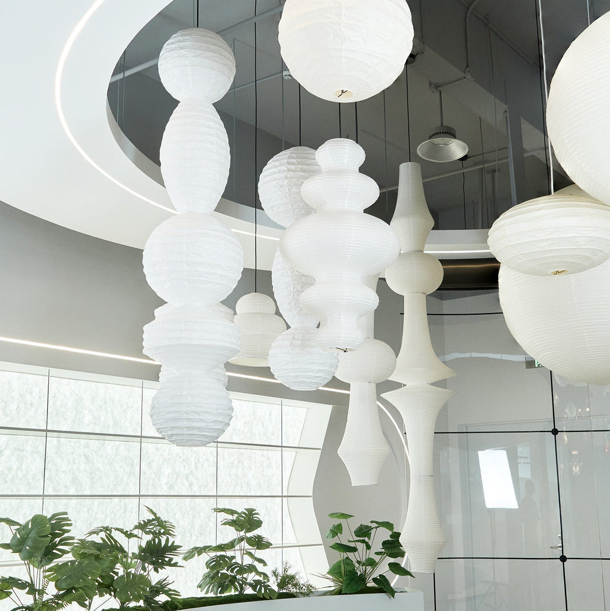 Yardenora Paper Pendant Light-Moonnatur