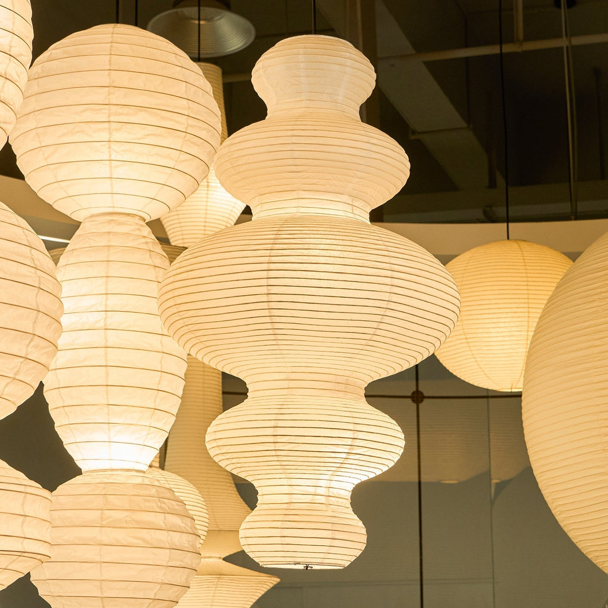 Yardenora Paper Pendant Light-Moonnatur
