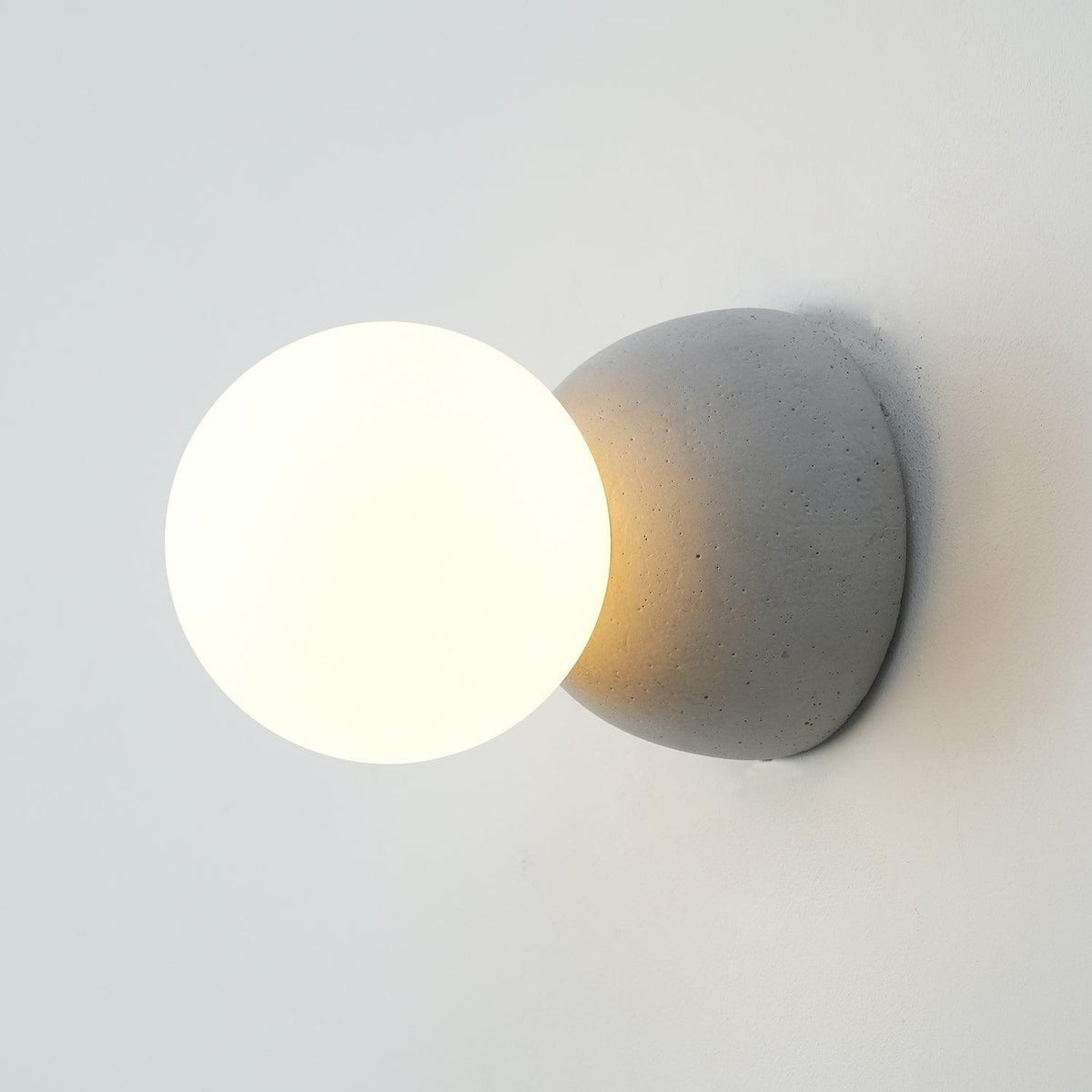 Doranaria Concrete Wall Light-Moonnatur
