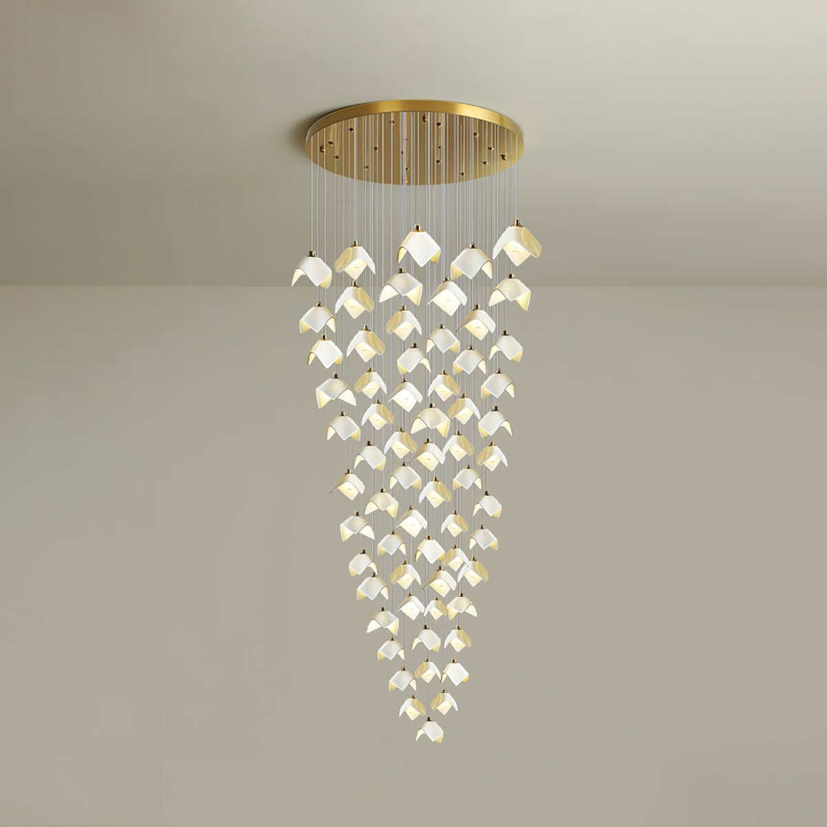 Everella Ceramic Chandelier-Moonnatur