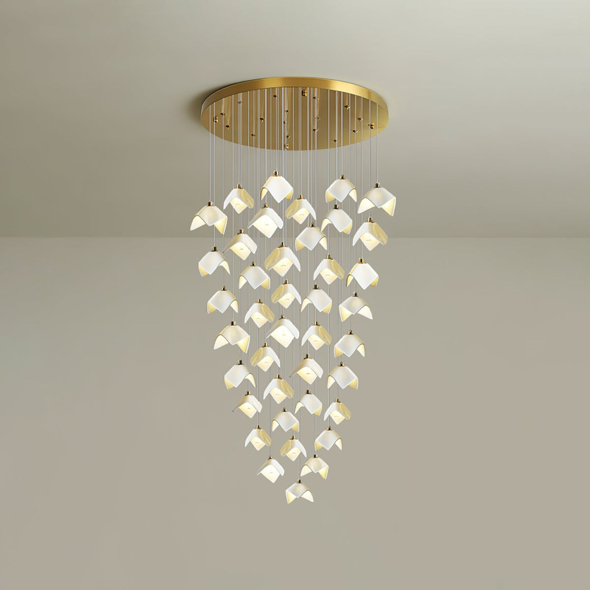Everella Ceramic Chandelier-Moonnatur