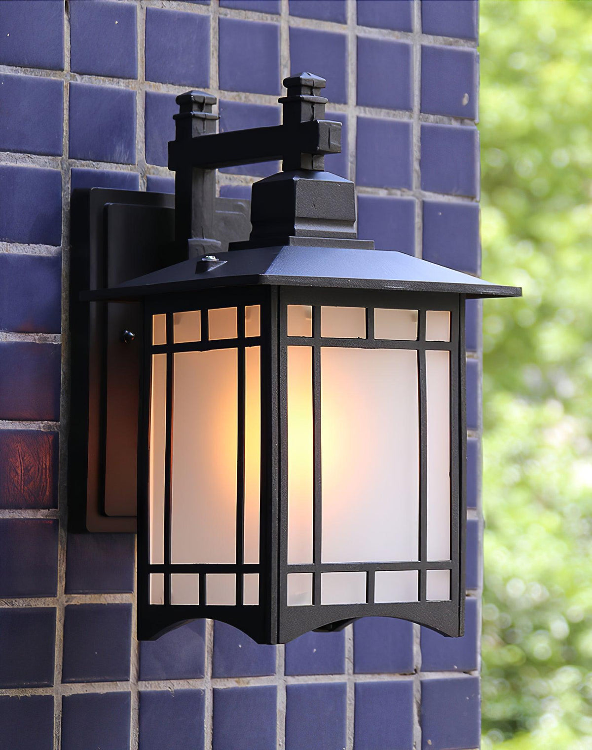 Perlave Metal Wall Lamp-Moonnatur
