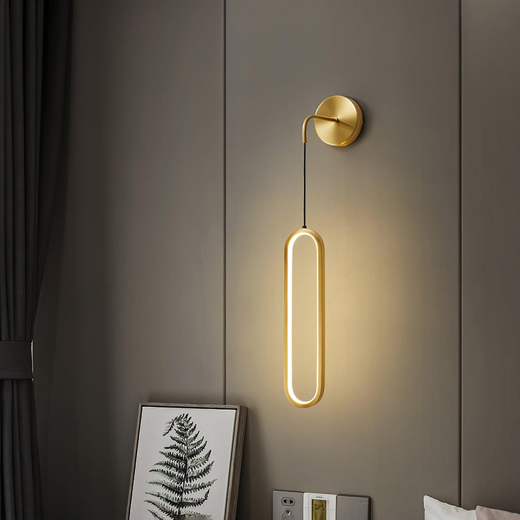 Hathereris Brass Wall Light-Moonnatur