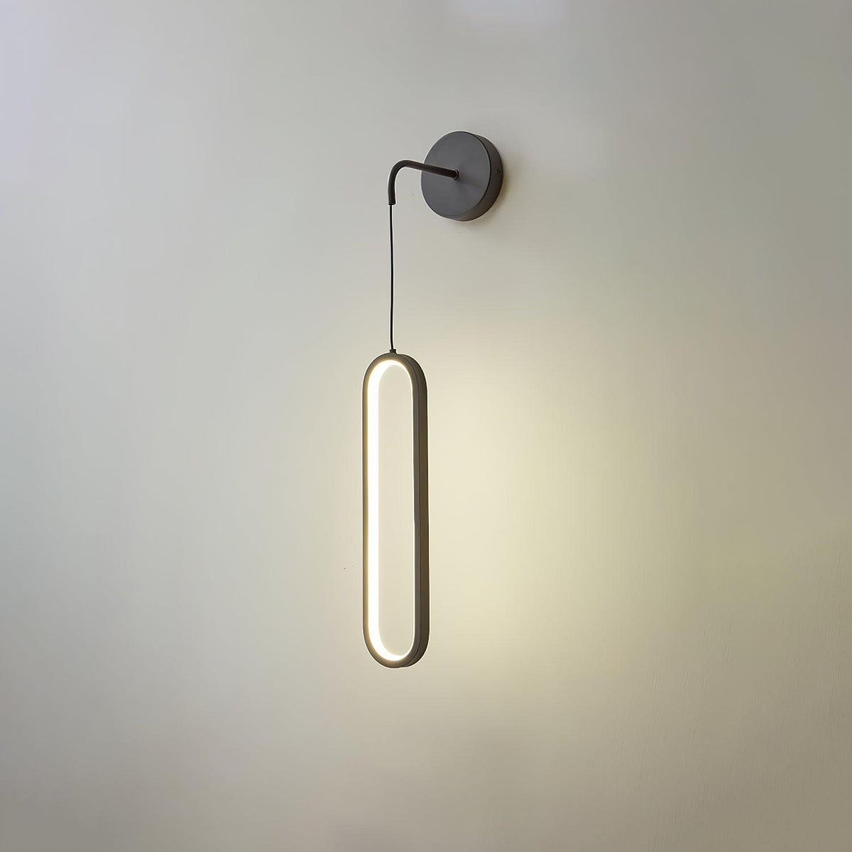 Hathereris Brass Wall Light-Moonnatur