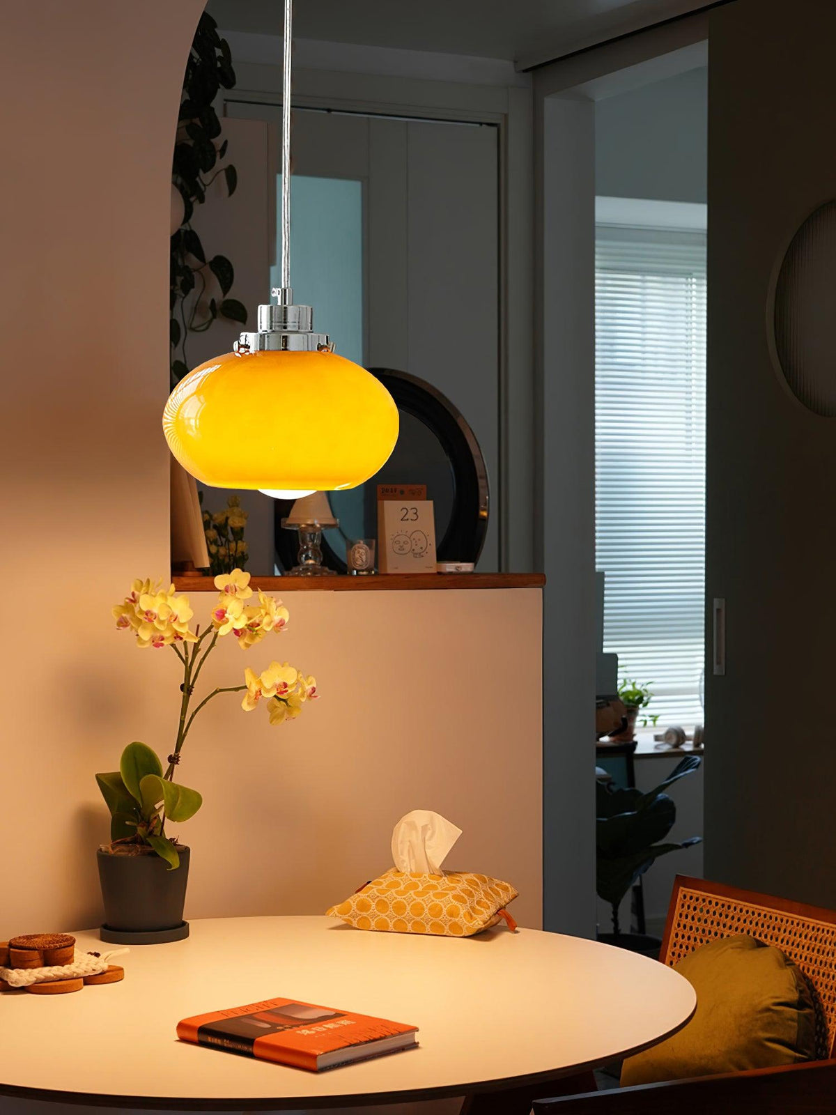 Brackera Glass Pendant Light-Moonnatur