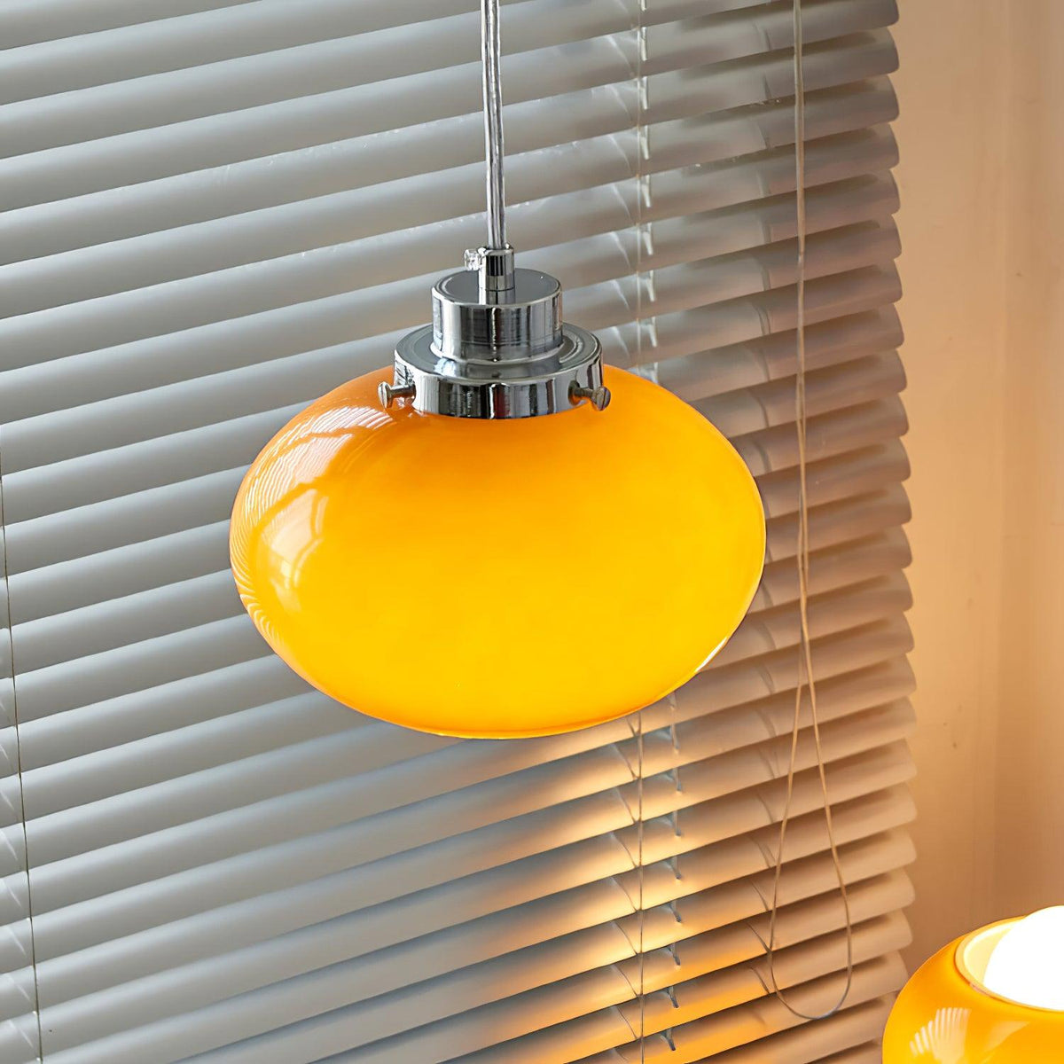 Brackera Glass Pendant Light-Moonnatur