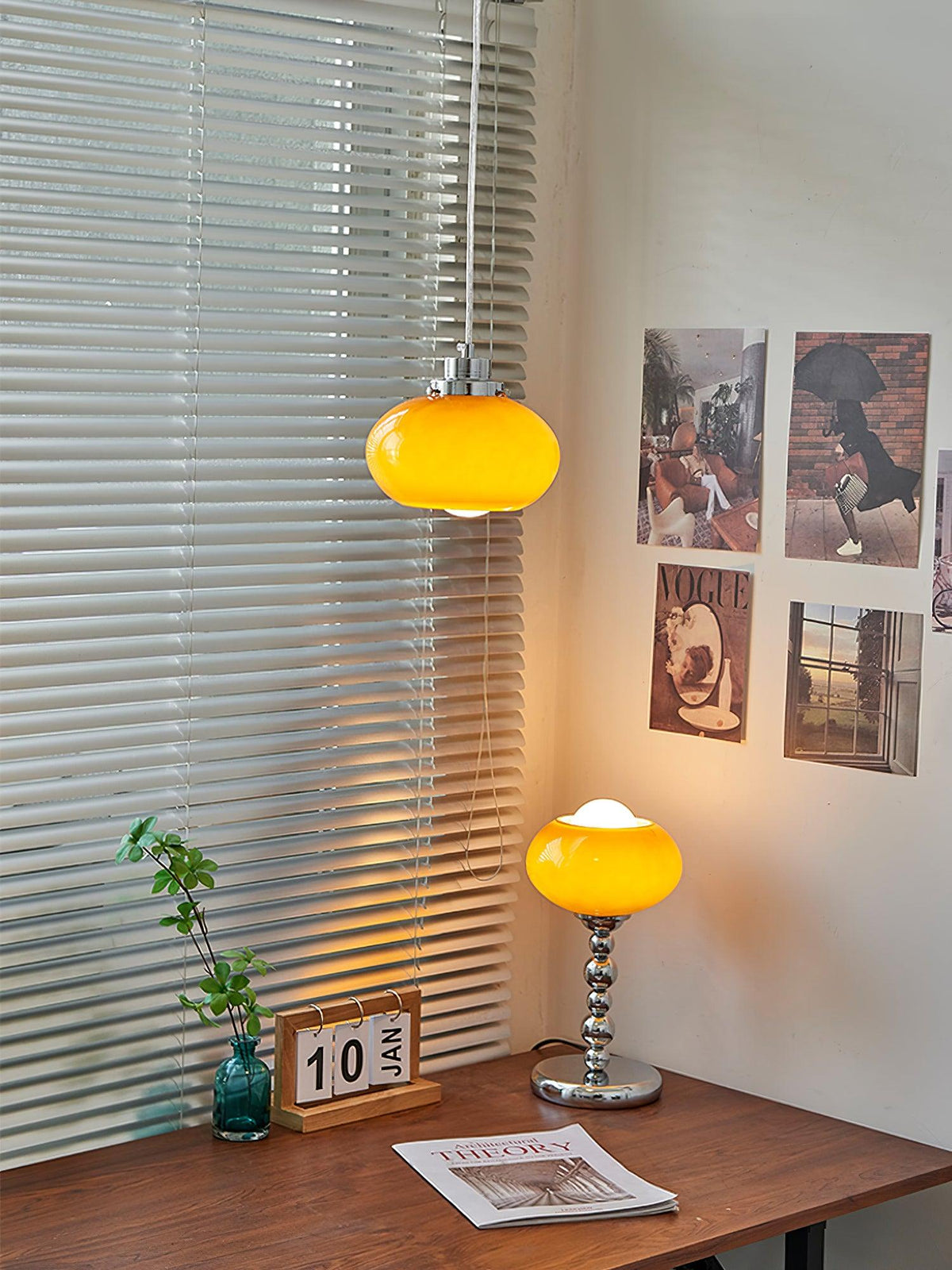 Brackera Glass Pendant Light-Moonnatur