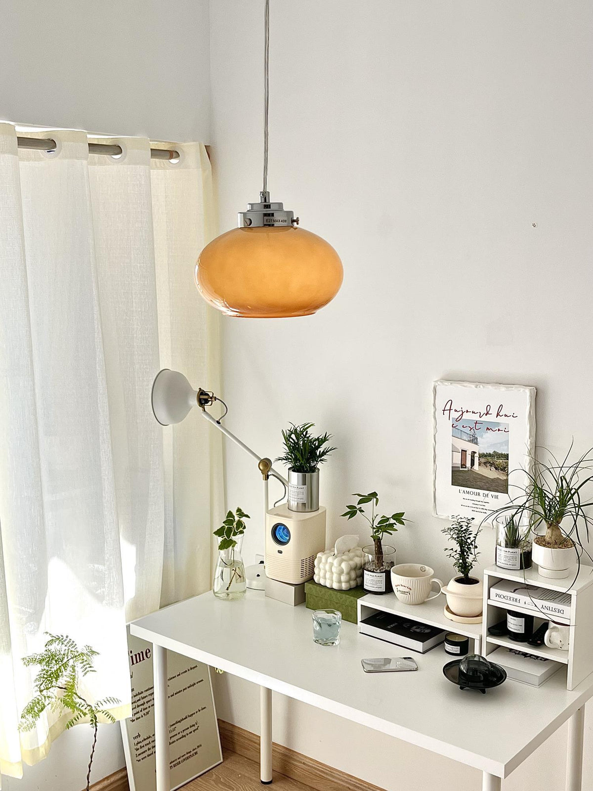 Brackera Glass Pendant Light-Moonnatur