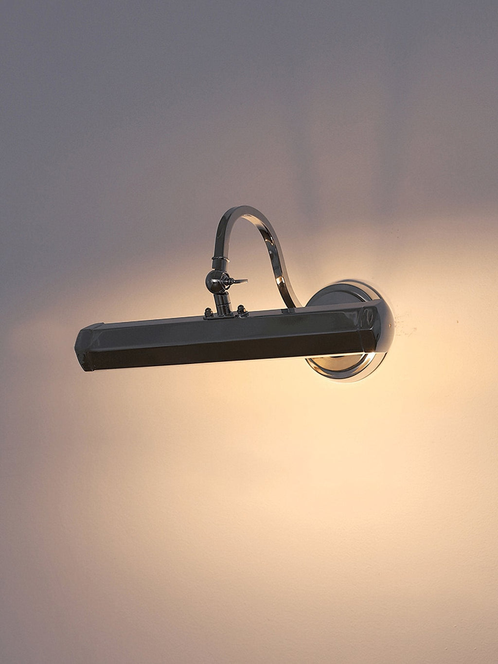 Larkera Metal Wall Light-Moonnatur