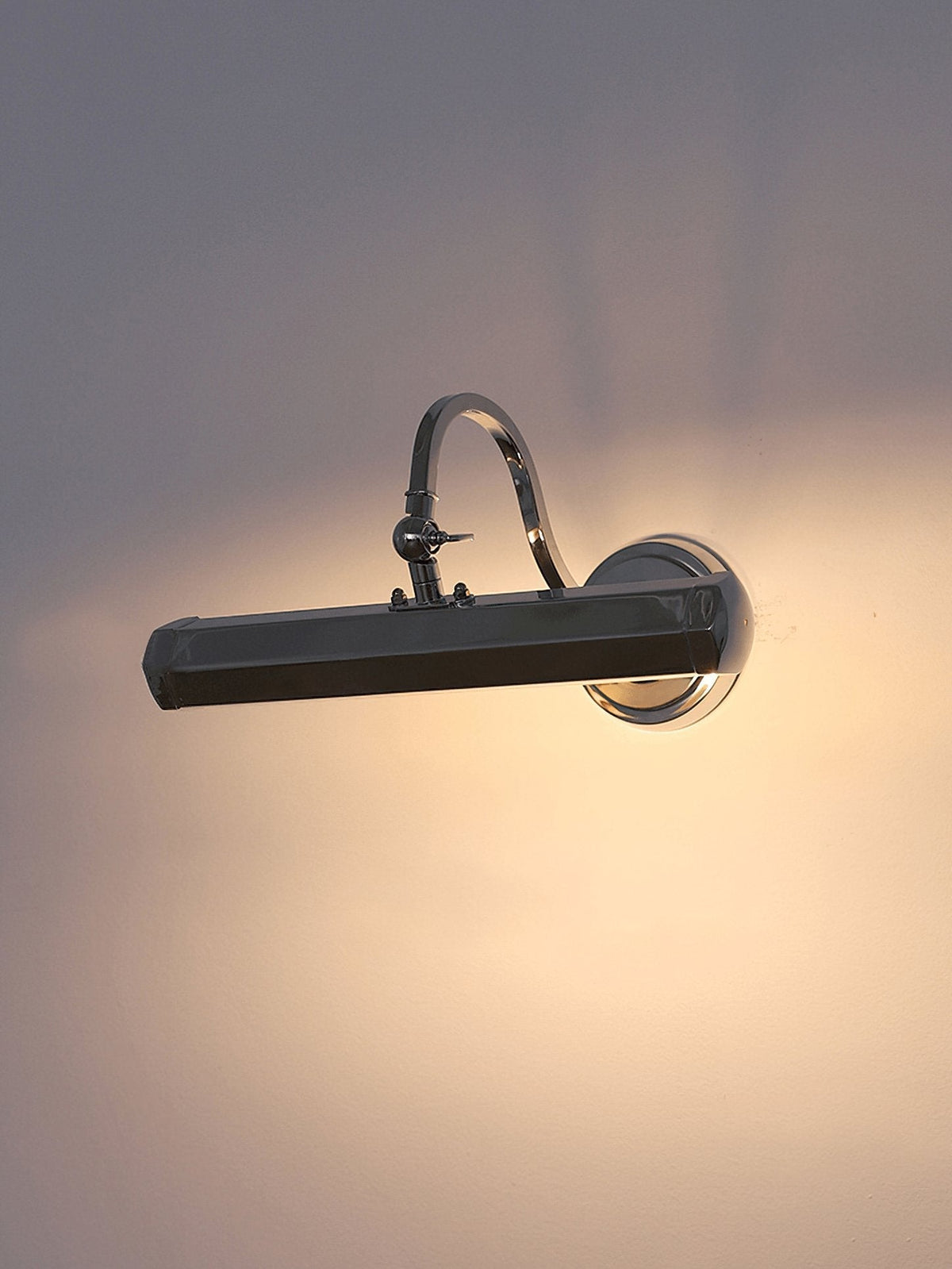 Larkera Metal Wall Light-Moonnatur