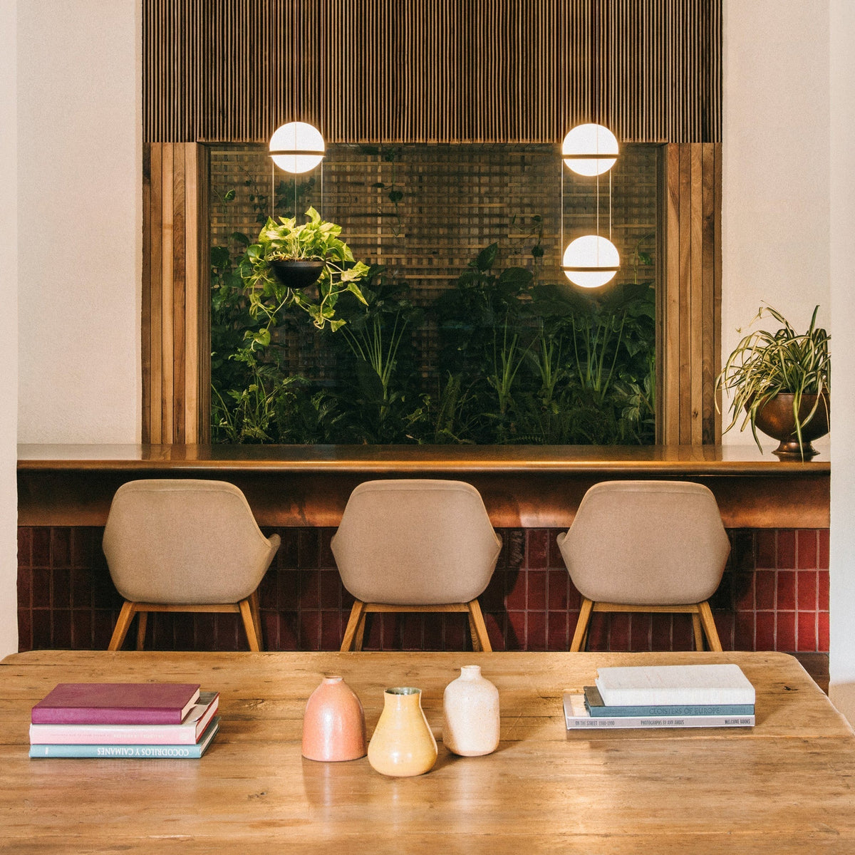 Kestlyn Acrylic Pendant Light-Moonnatur