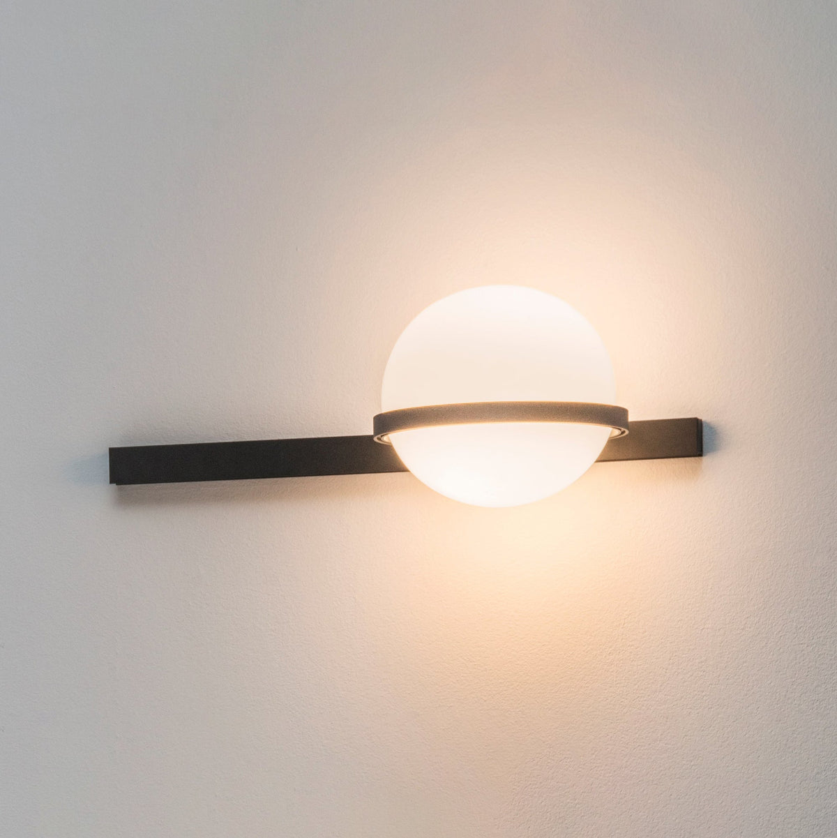 Beldenenna Acrylic Wall Light-Moonnatur