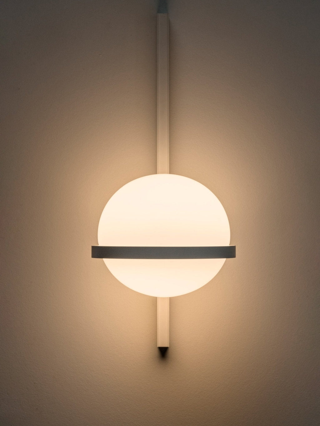 Beldenenna Acrylic Wall Light-Moonnatur
