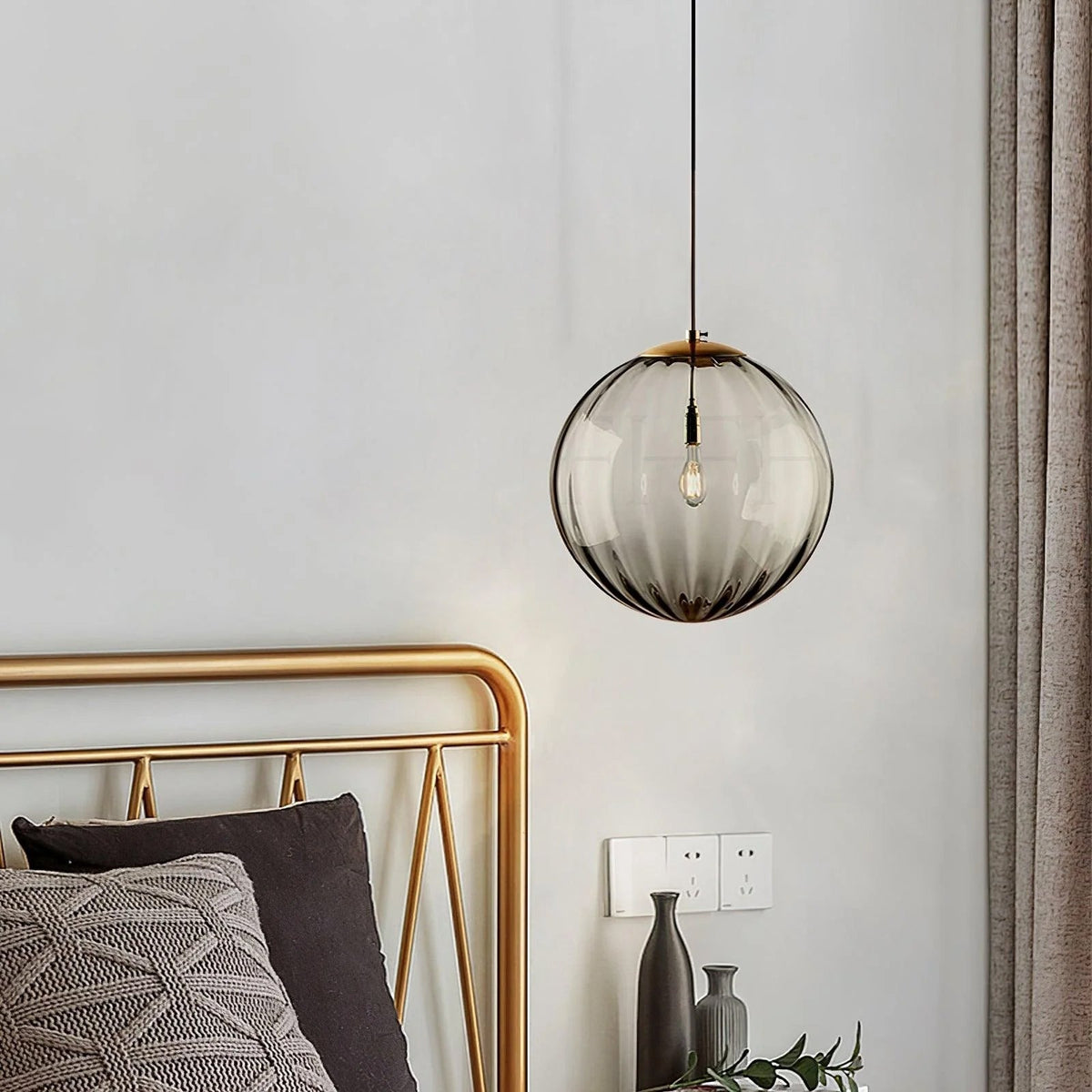 Helmisse Glass Pendant Light-Moonnatur