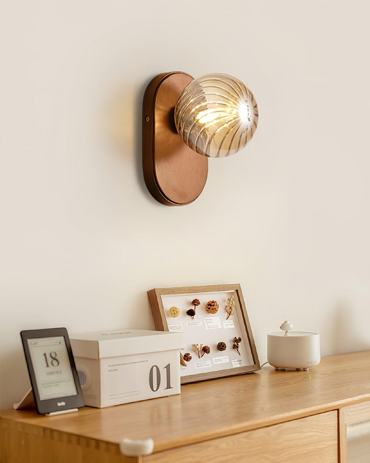 Baldenwren Wood Wall Light-Moonnatur