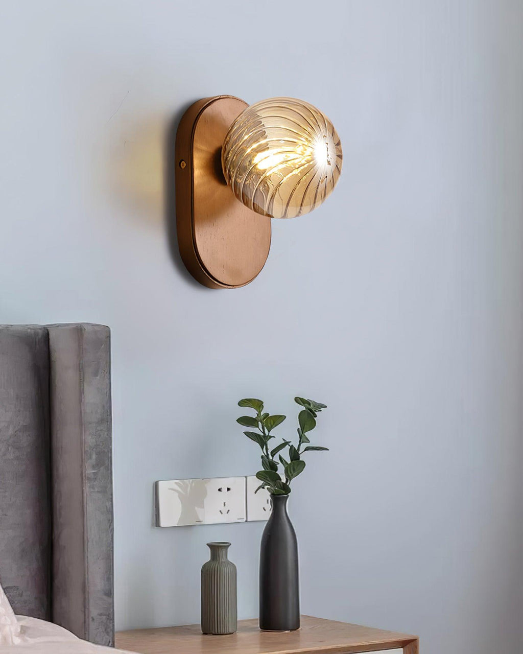 Baldenwren Wood Wall Light-Moonnatur