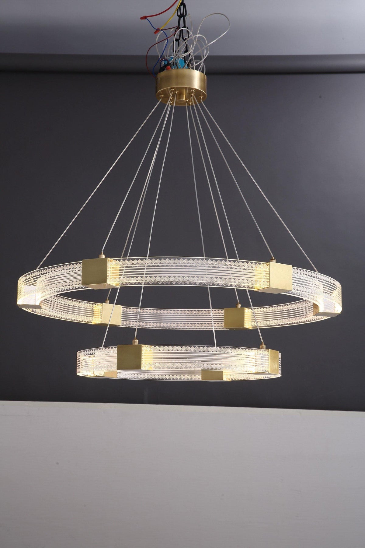 Udrina Aluminium Chandelier-Moonnatur