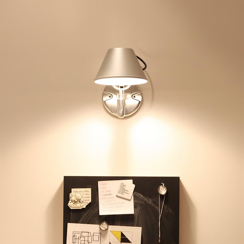 Xerenwyn Aluminium Wall Light-Moonnatur
