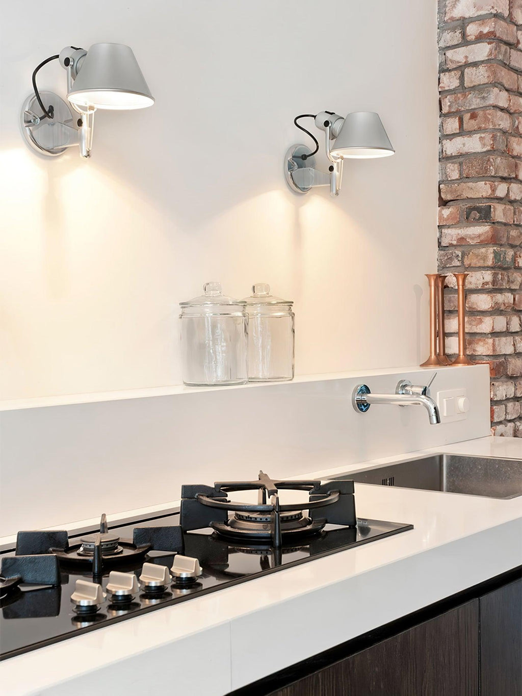 Xerenwyn Aluminium Wall Light-Moonnatur
