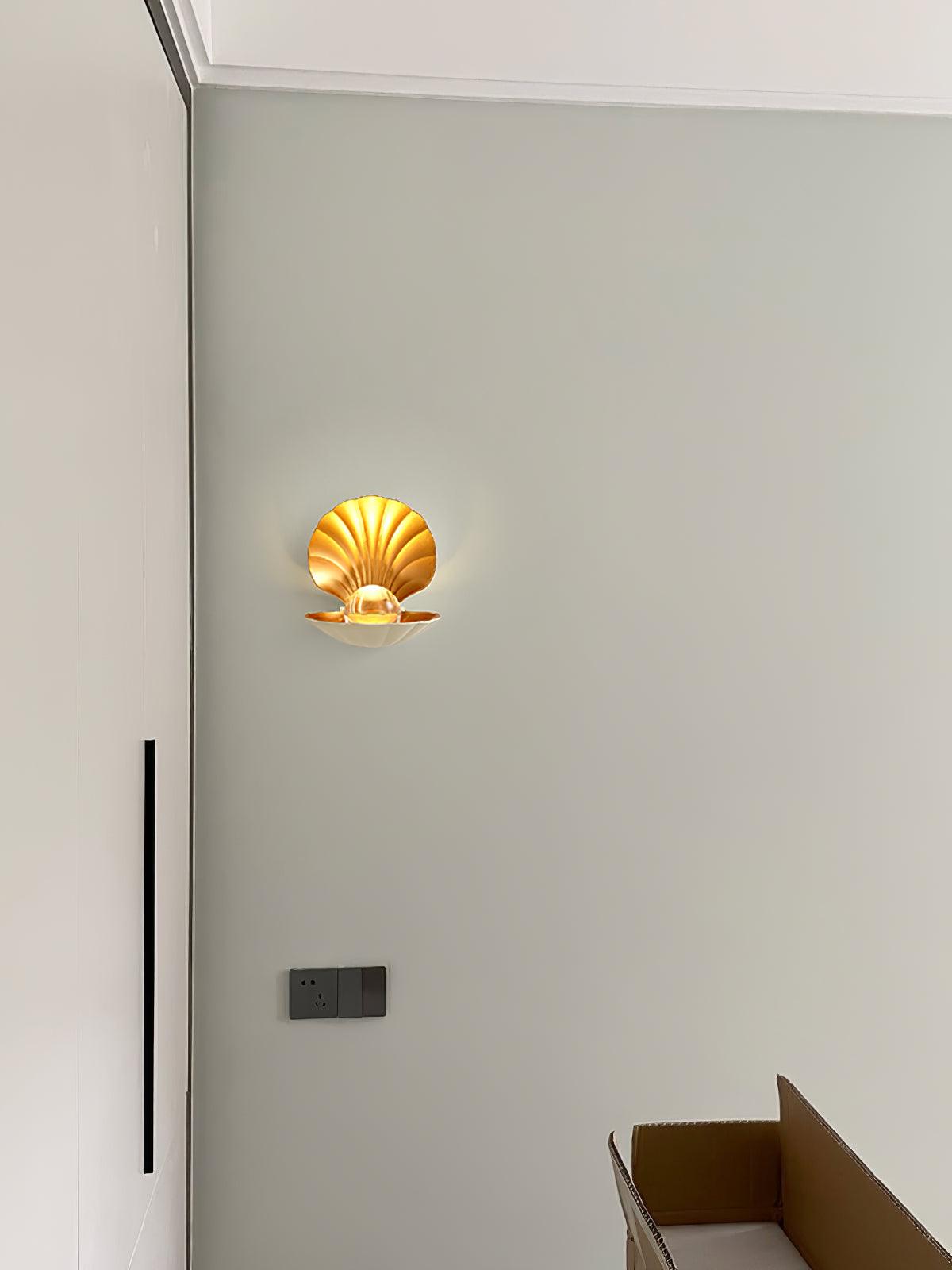 Renara Aluminium Wall Light-Moonnatur