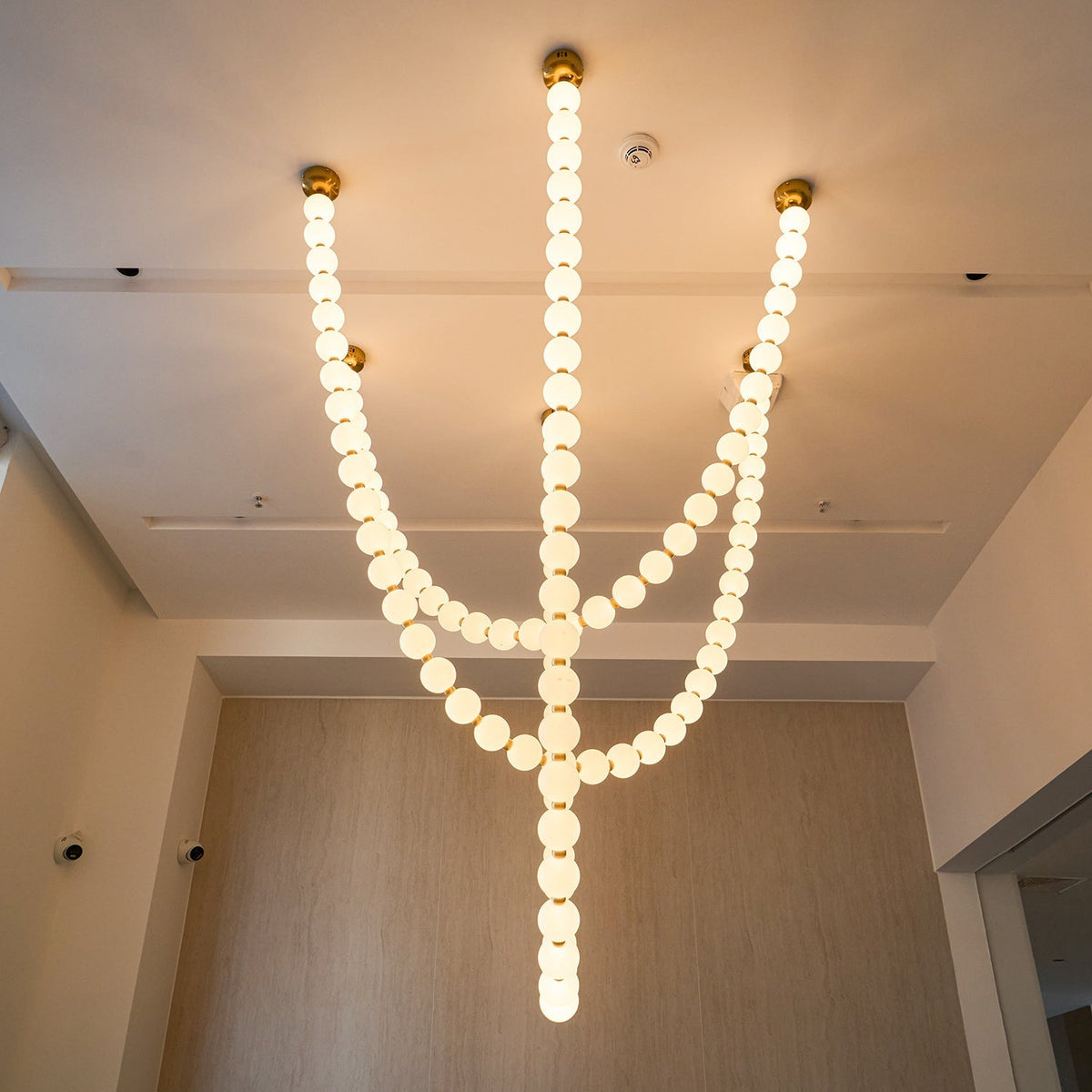 Zarenwyn Acrylic Chandelier-Moonnatur