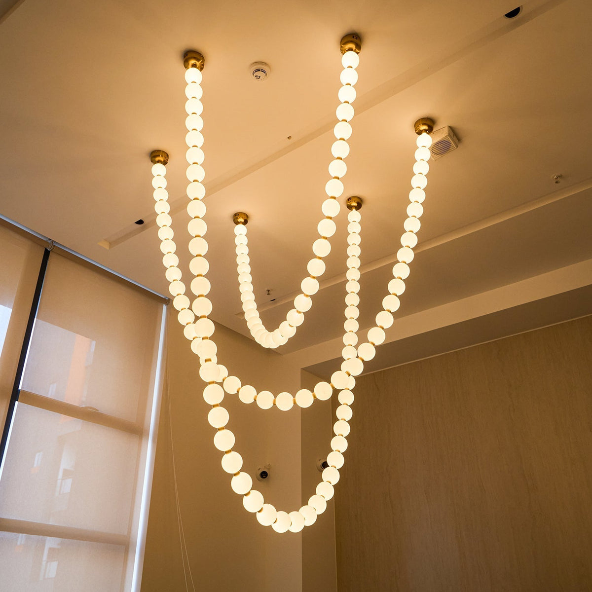 Zarenwyn Acrylic Chandelier-Moonnatur