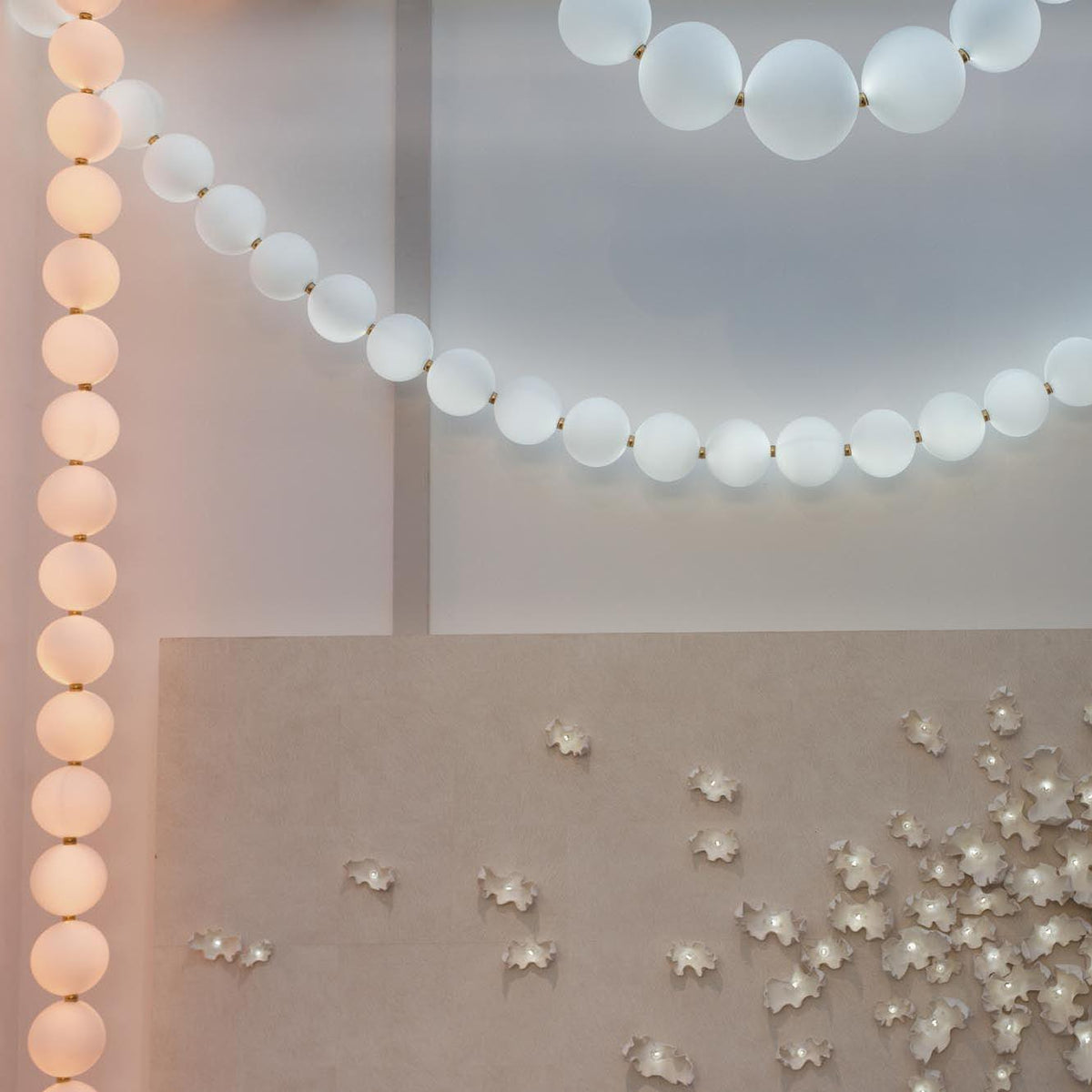 Zarenwyn Acrylic Chandelier-Moonnatur