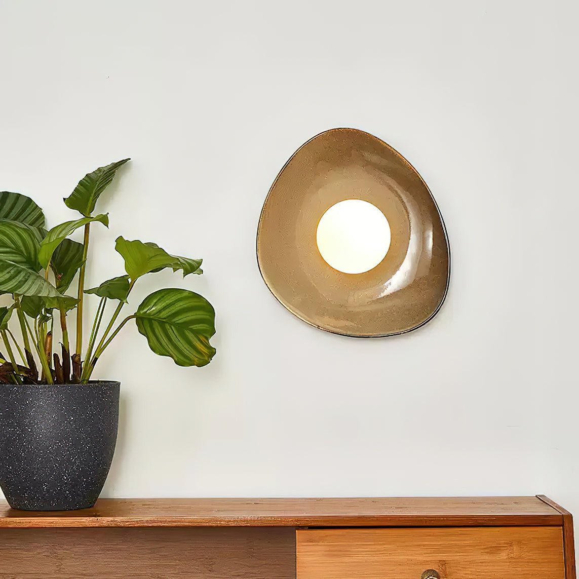 Berwinena Ceramic Wall Light-Moonnatur