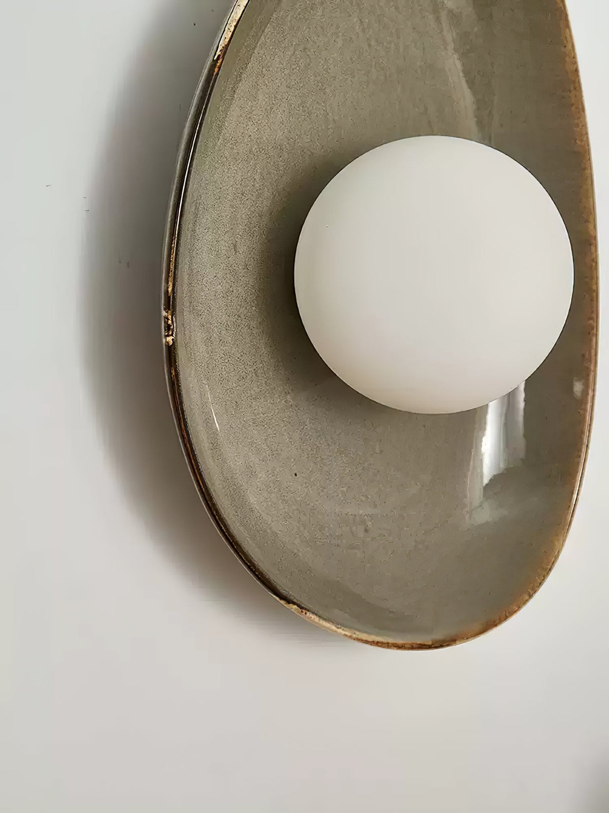 Berwinena Ceramic Wall Light-Moonnatur