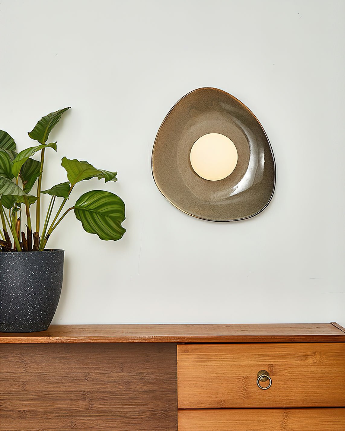 Berwinena Ceramic Wall Light-Moonnatur