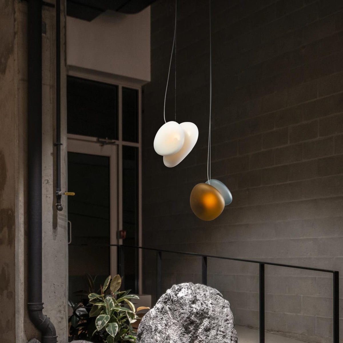 Brackia Glass Pendant Light-Moonnatur