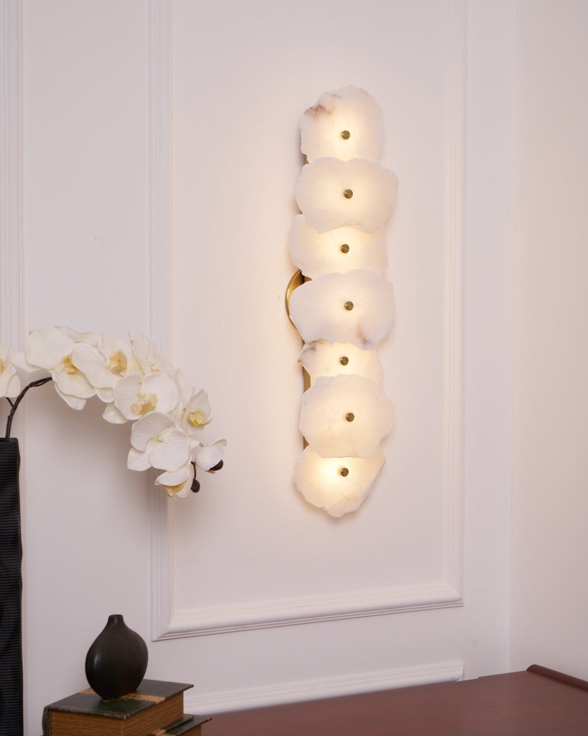 Pavessa Alabaster Wall Lamp-Moonnatur