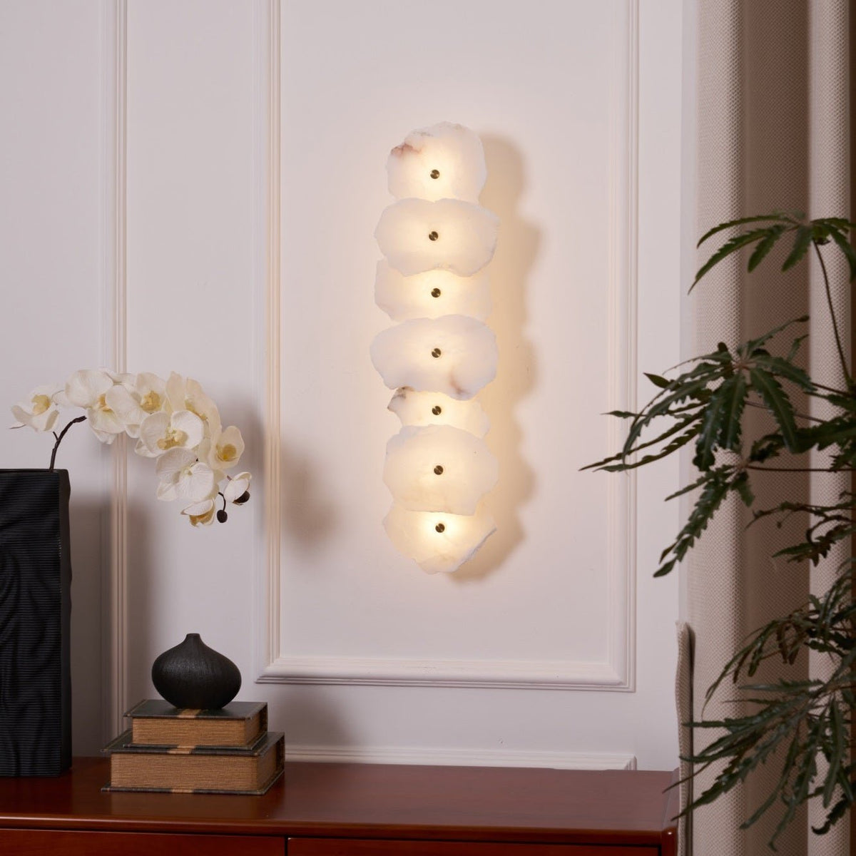 Pavessa Alabaster Wall Lamp-Moonnatur